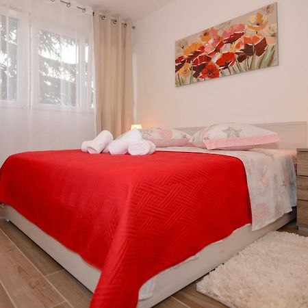 Apartments Cezar Split Bagian luar foto