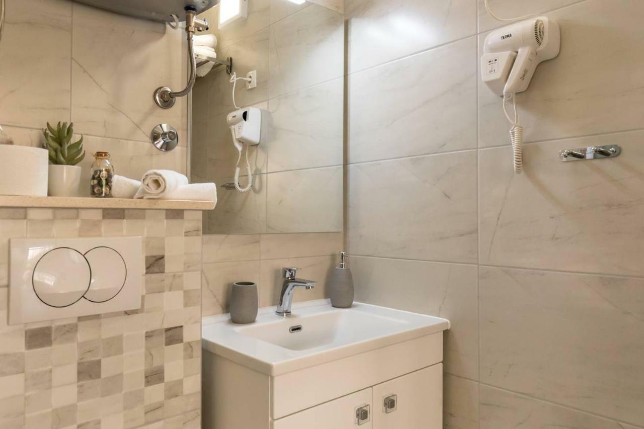 Apartments Cezar Split Bagian luar foto