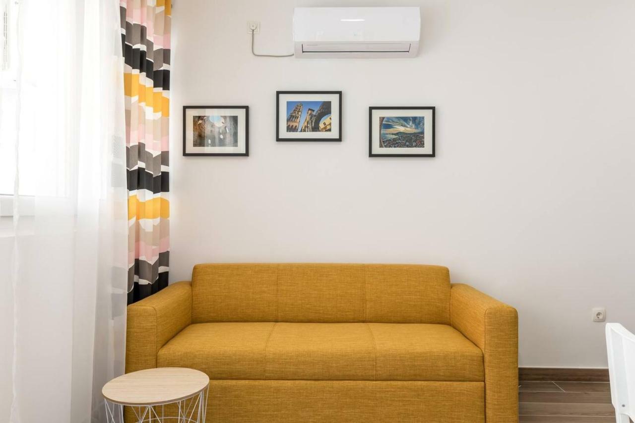 Apartments Cezar Split Bagian luar foto