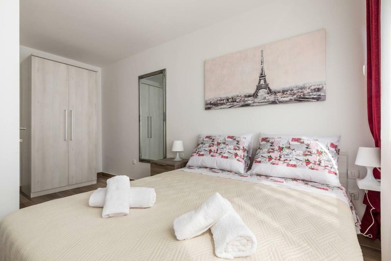 Apartments Cezar Split Bagian luar foto